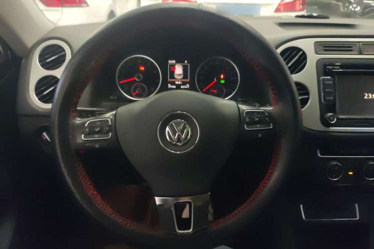 Used Volkswagen Tiguan L 2016 300TSI Automatic Two-Wheel Drive Luxury Edition