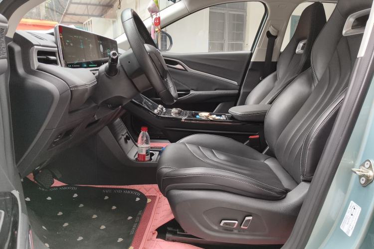 Used NETA U 2021 Pro 400 Cruiser Edition Left Front Seat