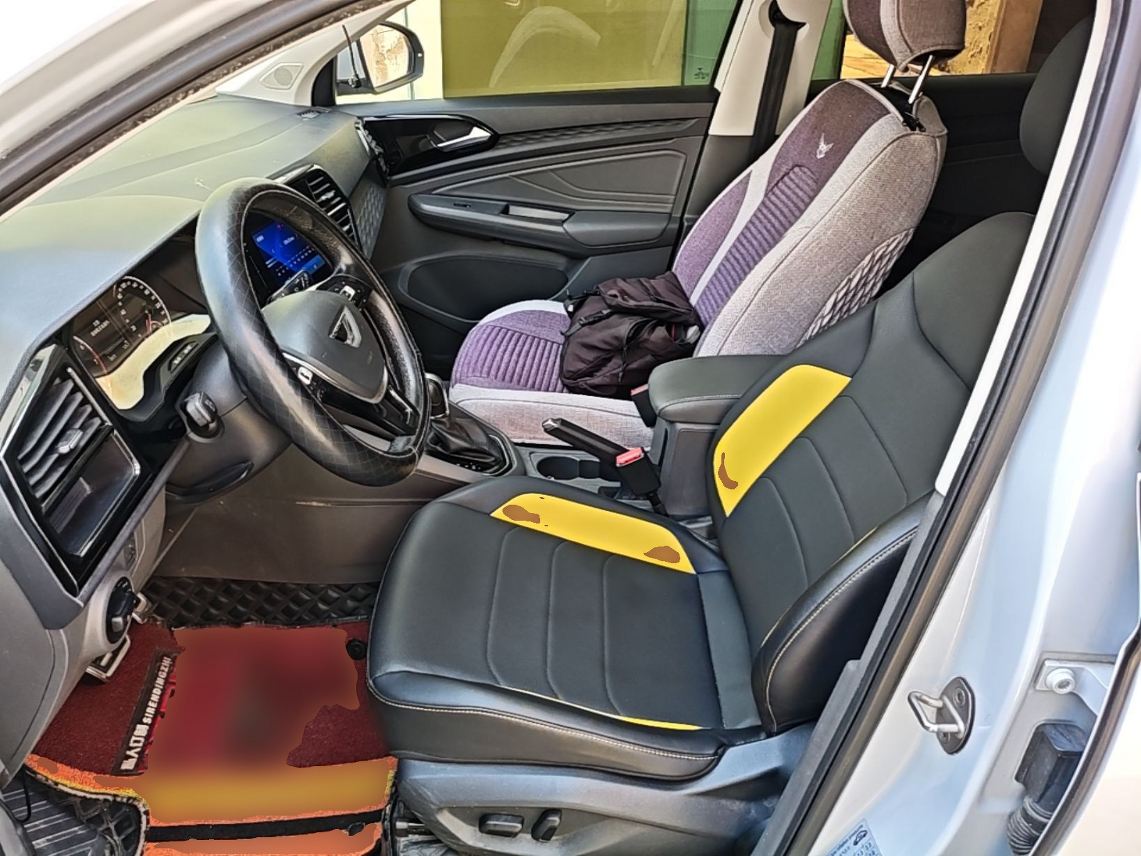 Interior delantero