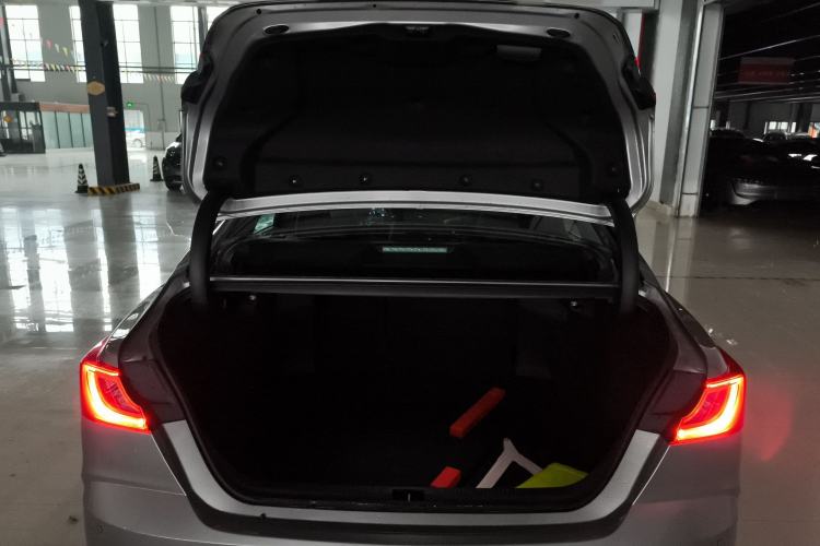 Used Toyota Camry 2026 Model Dual-Engine 2.0HXS Sport Plus Edition
