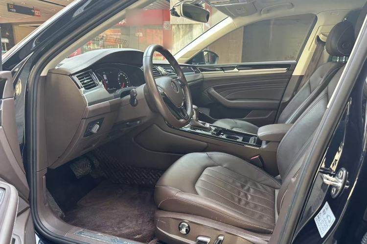 Used Volkswagen Phideon 2021 380TSI Luxury Edition
