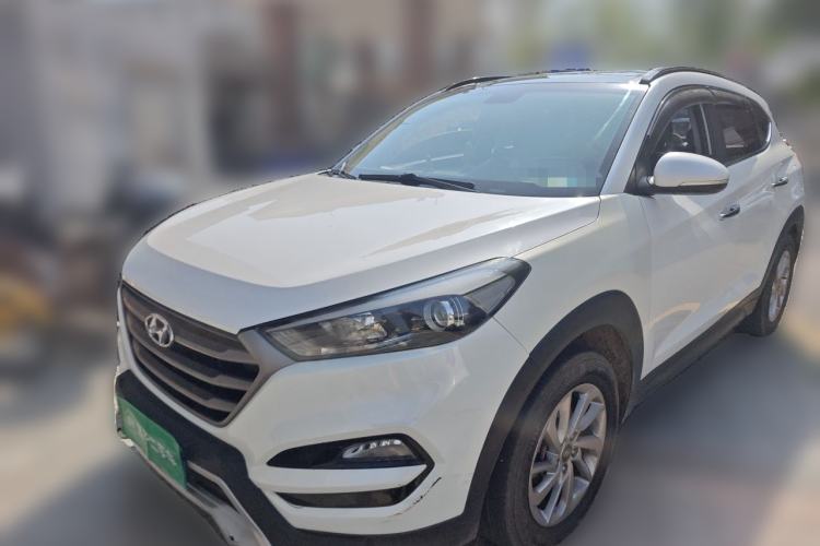 Used Hyundai Tucson 2015 2.0L Automatic Two-Wheel Drive Smart Version