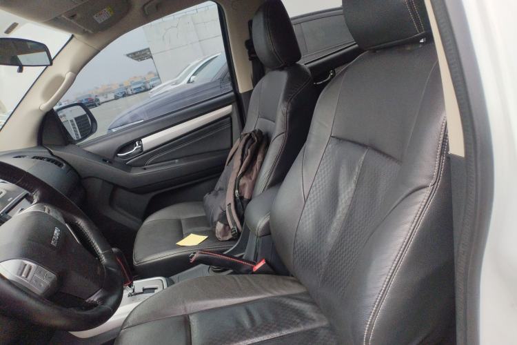 Used Isuzu mu-X 2015 2.5T Two-Wheel Drive Automatic Luxury Edition 7 Seats Left Front Seat