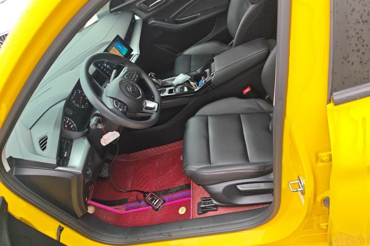 Used MG 5 2021 180 DVVT CVT Youth Luxury Edition
