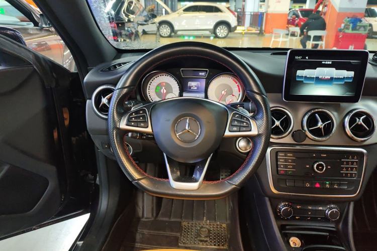 Used Mercedes-Benz CLA 2015 CLA 220 4MATIC
