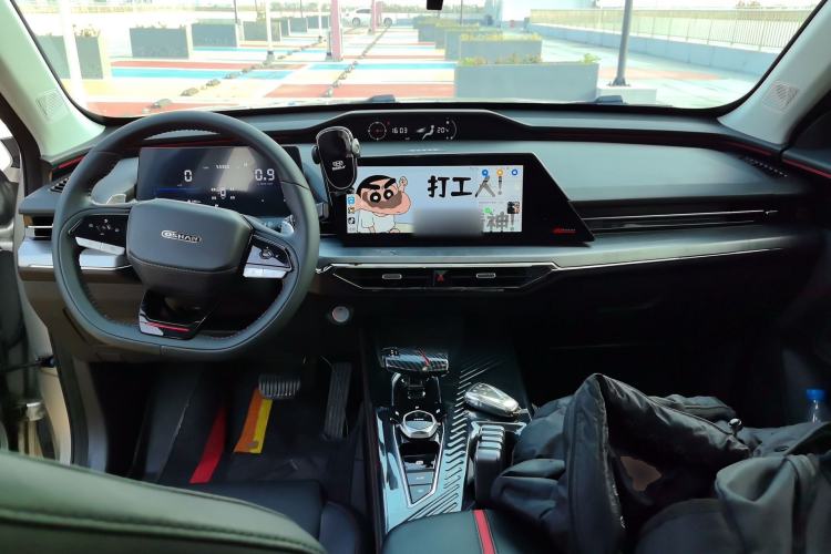 Used CHANGAN OSHAN Z6 2022 Blue Whale 1.5T DCT Luxury Model