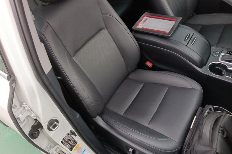 Used Toyota Highlander 2018 2.0T Four-Wheel Drive Prestige Version 7 Seats China VI Standard