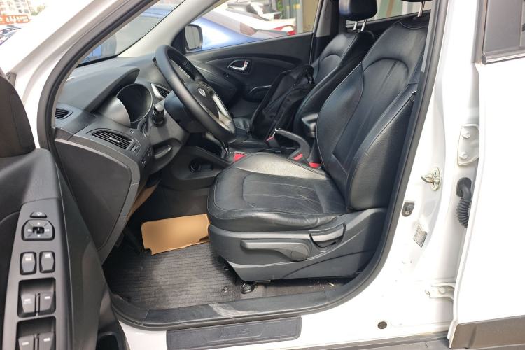 Used Hyundai ix35 2015 2.0L Automatic 2WD Smart Version China V Standard Left Front Seat