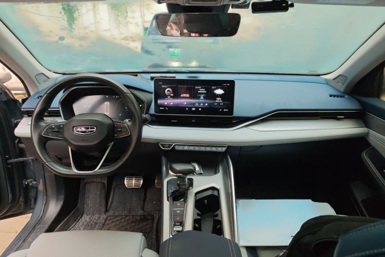 Used Geely Auto Preface 2021 2.0TD Flagship Edition Center Console