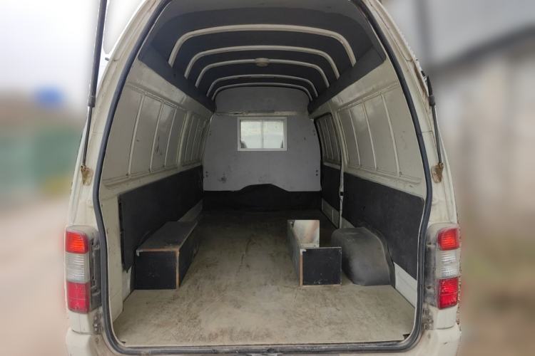 Used King Long Golden Way 2019 2.0L Van Series V20