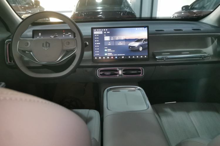 Used Leapmotor B10 2025 510 Joyful Edition Center Console