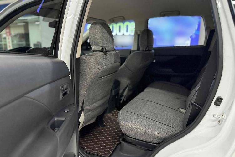 Used Mitsubishi Outlander 2021 Revised Version 2.0L Two-Wheel Drive Comfort Edition 5 Seats
