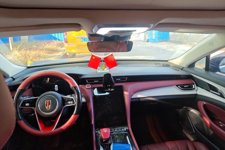 Used Hongqi H5 2025 2.0T Automatic Flag Edition – 500 000 Units Commemorative Version
