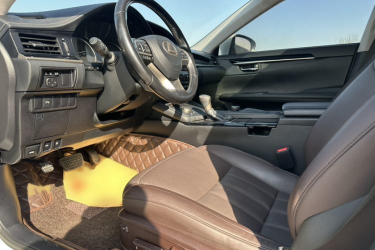 Used Lexus ES 2017 200 30th Anniversary Edition