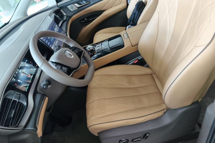 Used Denza D9 2022 DM-i 970 Four-Wheel Drive Flagship Model
