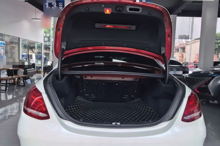 Used Mercedes-Benz C-Class 2017 Restyled C 180 L Fashion Edition Sport Version Trunk