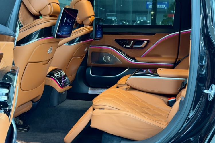 Used Mercedes-Benz Maybach S-Class 2021 S 480 4MATIC Interior 7