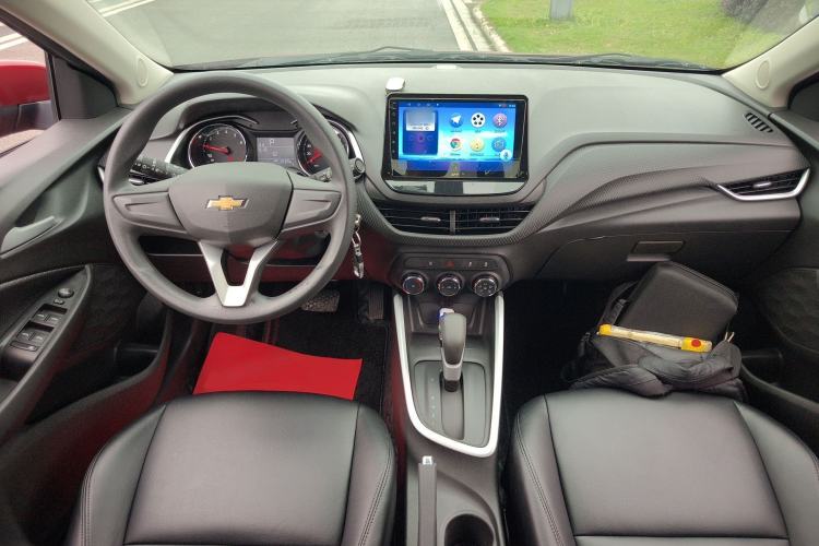 Used Chevrolet Cavalier 2020 325T Automatic Enjoyment Edition Center Console