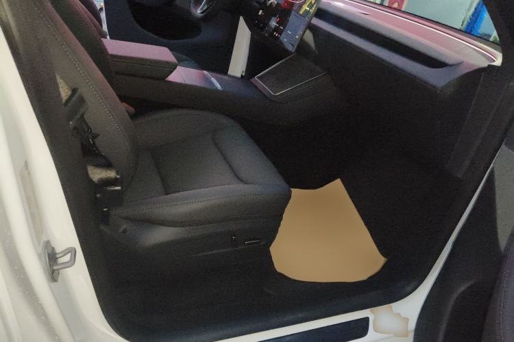 Used Tesla Model Y 2026 Rear-Drive Model
