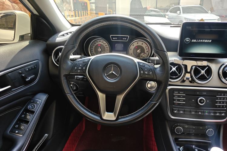 Used Mercedes-Benz GLA 2016 GLA 220 4MATIC Fashion Edition Steering Wheel
