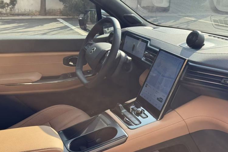 Used Nio ES8 2020 580 km Range 7-Seater Version