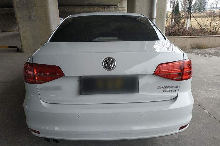 Used Volkswagen Sagitar 2017 230TSI Automatic Comfort Version