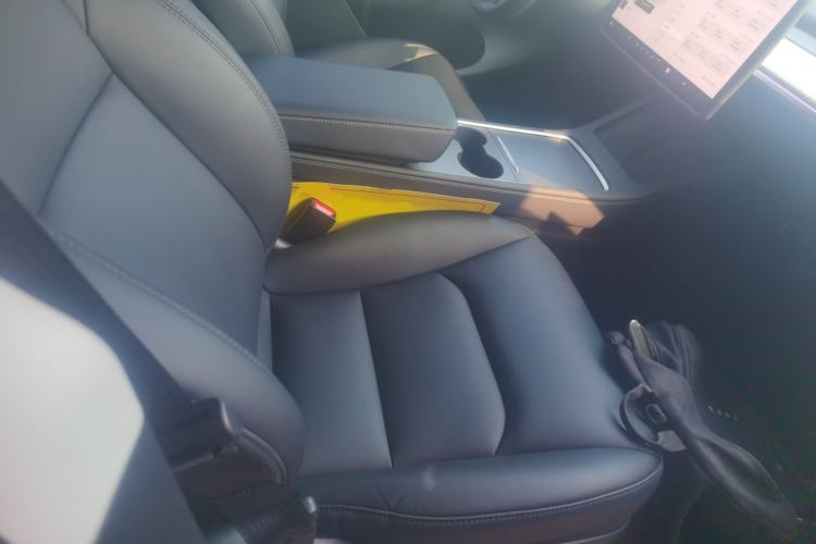 Used Tesla Model Y 2024 Rear-Wheel-Drive Version Right Front Seat