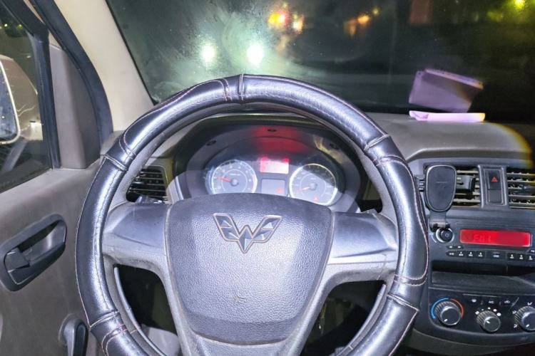 Used Wuling Rongguang 2014 1.2L S Base Model