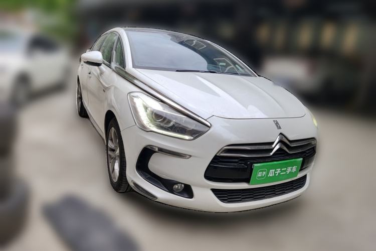 Used DS 5 2014 1.6T Luxury Edition THP160
