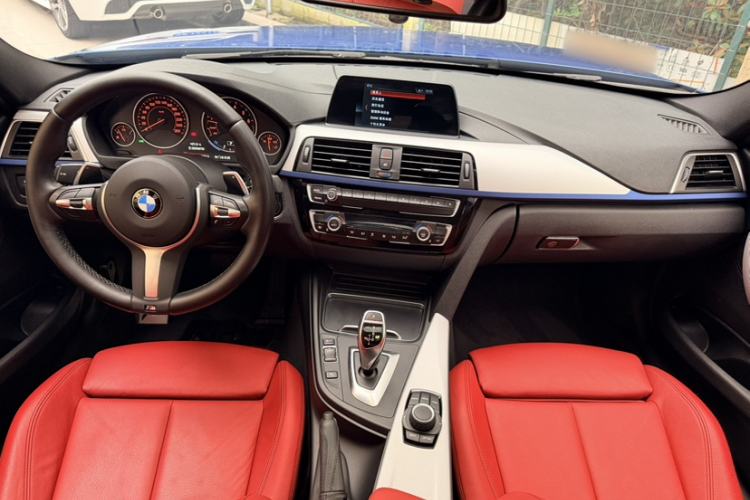 Used BMW 3 Series 2019 320i M Sport Package Interior 1