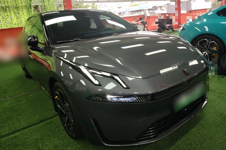 Used Lynk & Co 07 2024 EM-P 126 Long-Range Halo
