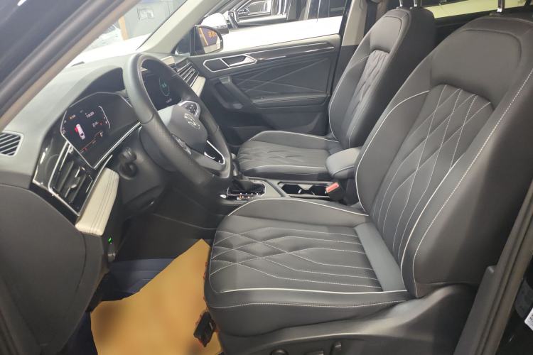 Used Volkswagen Tiguan L 2024 330TSI Automatic Two-Wheel Drive Smart Edition Left Front Seat