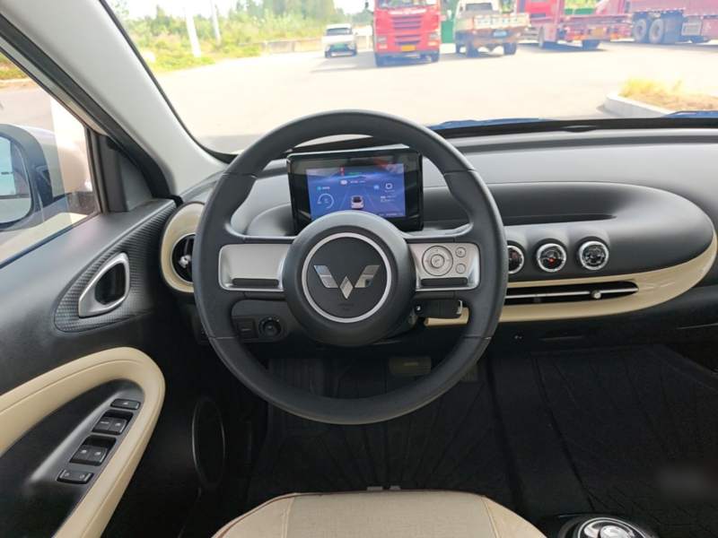 Used Wuling Bingo 2023 203km Light Edition — 10