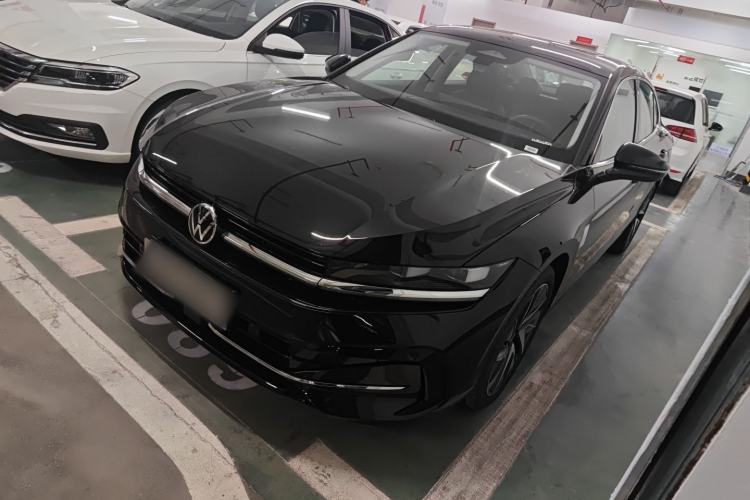 Used Volkswagen Magotan 2024 380TSI DSG Prestige Edition DaMai Package