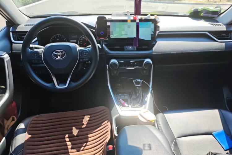 Used Toyota Wildlander 2024 2.0L CVT Two-Wheel Drive Leading Edition
