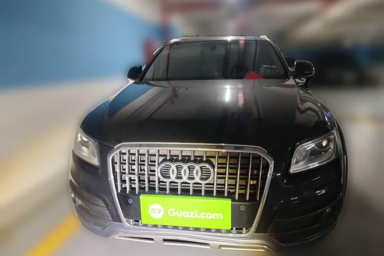 Used Audi Q5 2018 Collector's Edition 40 TFSI Technology Model Front