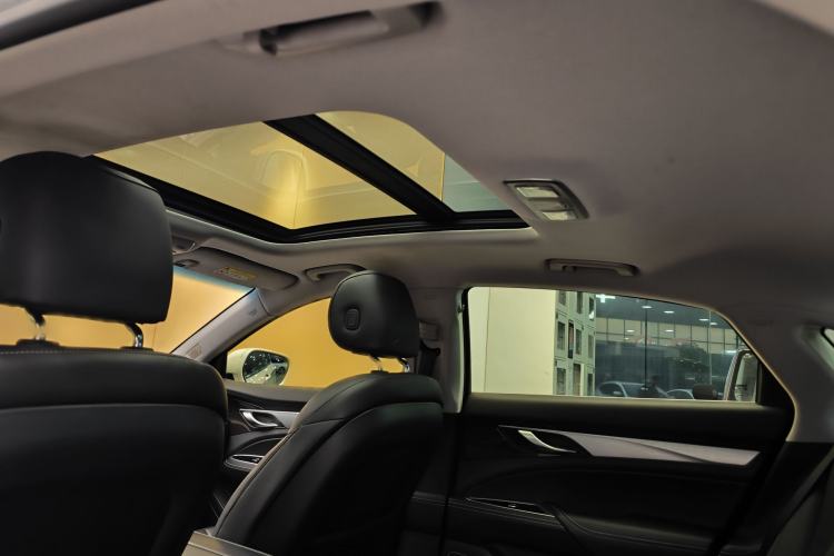 Used Geely Auto Emgrand GT 2018 1.5T MHEV Yaoxiang Edition
