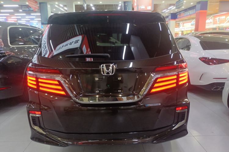 Used Honda Elysion 2019 2.0L Hybrid Supreme Edition
