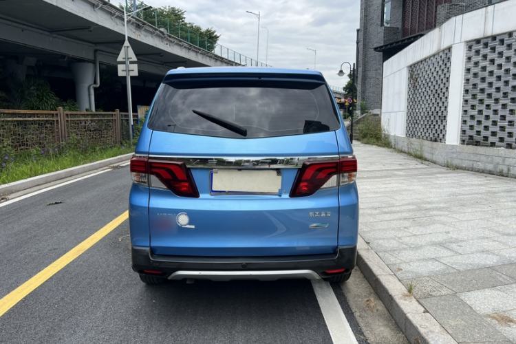 Used Venucia M50V 2019 1.6L CVT Luxury Edition
