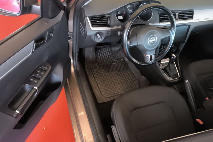 Used Volkswagen Bora 2015 Qihui Edition 1.6L Automatic Fashion Model Driver Seat