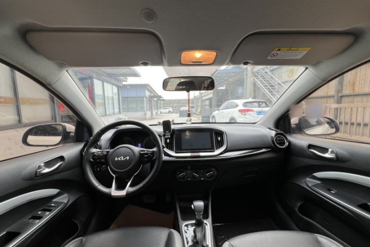 Used Kia kx1 Stonic 2021 1.4L CVT Fun Edition Exterior 9