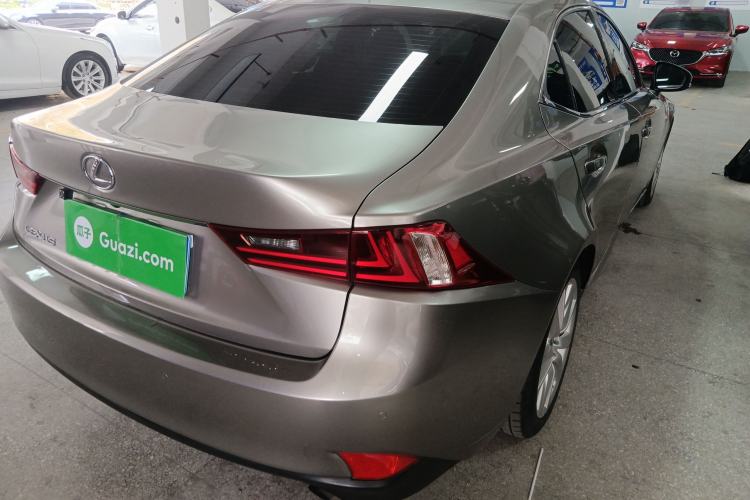 Used Lexus IS 2015 200t F SPORT