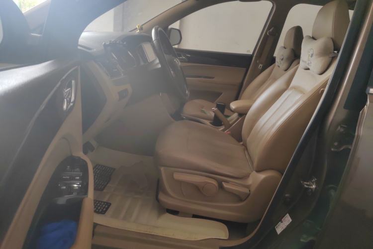 Used Baojun 730 2016 1.5T Manual Luxury Edition 7 Seats