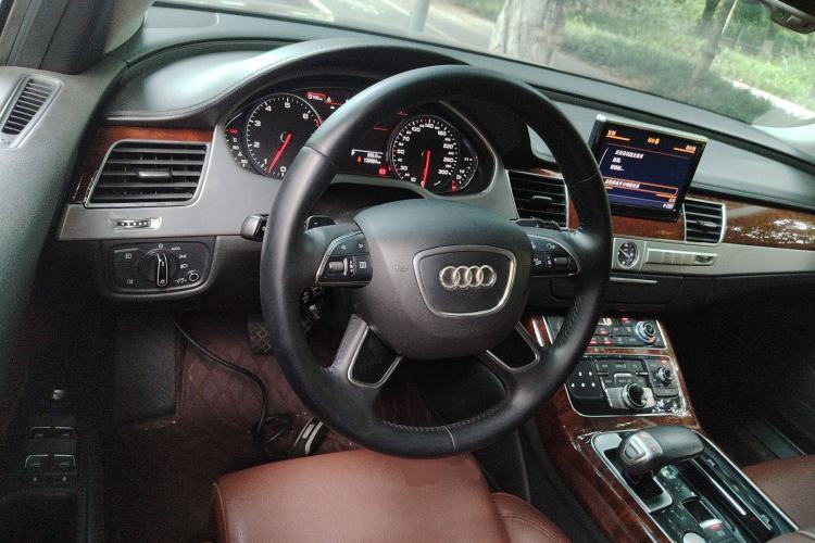 Used Audi A8 2013 A8L 30 FSI Comfort Model
