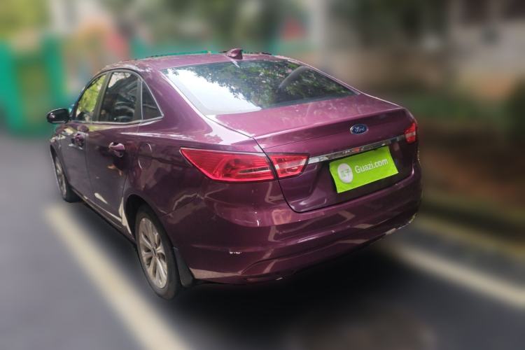 Used Ford Escort 2015 1.5L Automatic Fashion Model