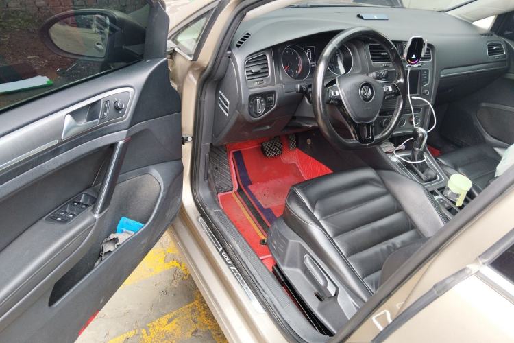 Used Volkswagen Golf 2016 230TSI Automatic Luxury Version