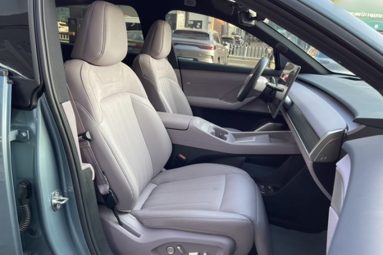 Used ONVO L60 2024 60 kWh Rear-Drive Version