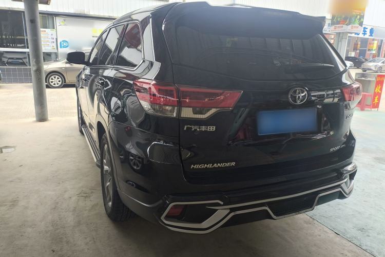 Used Toyota Highlander 2018 2.0T Four-Wheel Drive Luxury Version 7 Seats China VI Standard