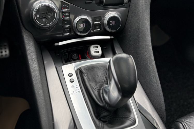 Used DS 5 2013 1.6T Elegant Edition THP200 Interior 10
