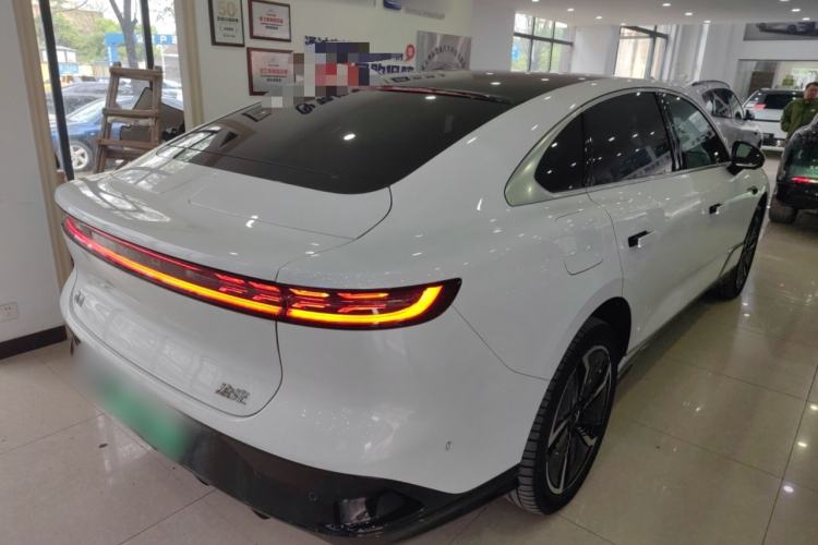 Used VOYAH PASSION 2023 Four-Wheel Drive Flagship Edition Rear Right 45 Deg